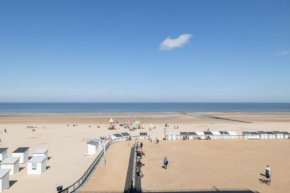 'Brugge' - Modern Family Apartment with Amazing Seaview